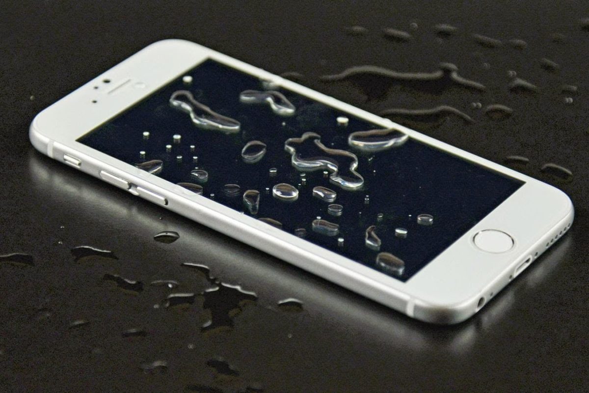 how to fix water damaged mobile phone